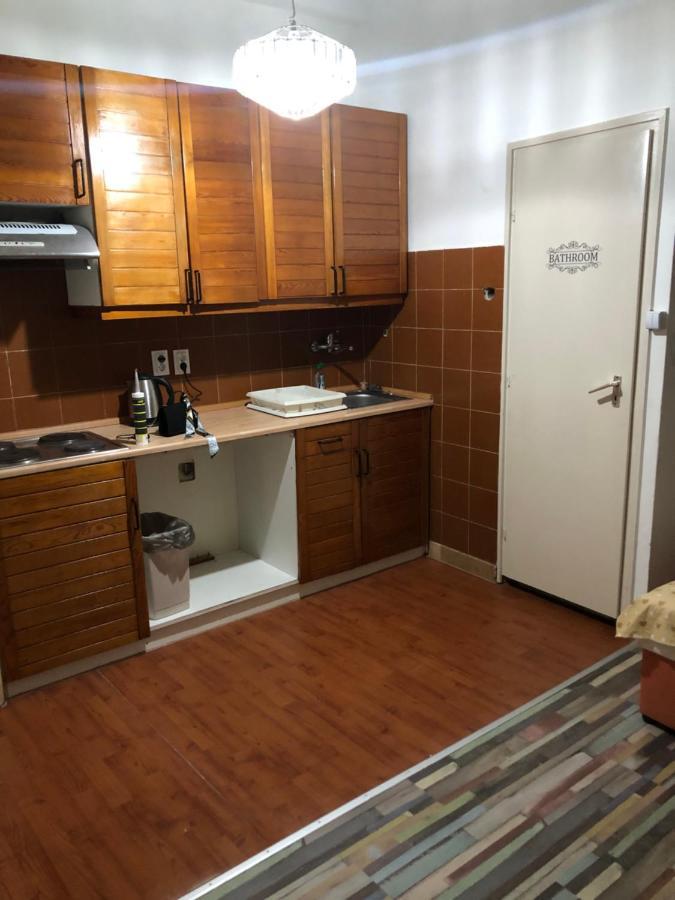 7Dab Apartment Bezeredj Contactless Self -Check-In Budapest Eksteriør billede